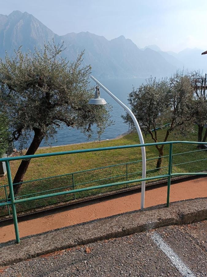 Studio Zu - Lakeside Apartment Riva di Solto Exteriér fotografie