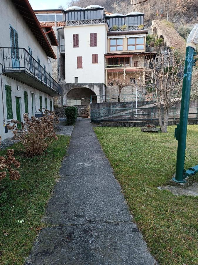 Studio Zu - Lakeside Apartment Riva di Solto Exteriér fotografie