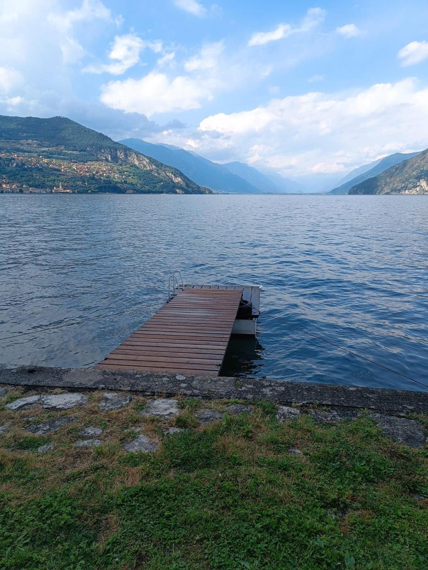 Studio Zu - Lakeside Apartment Riva di Solto Exteriér fotografie